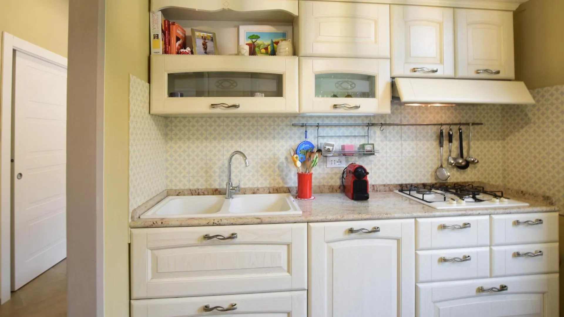 Gorgeous Apartment In Volterra With Kitchen