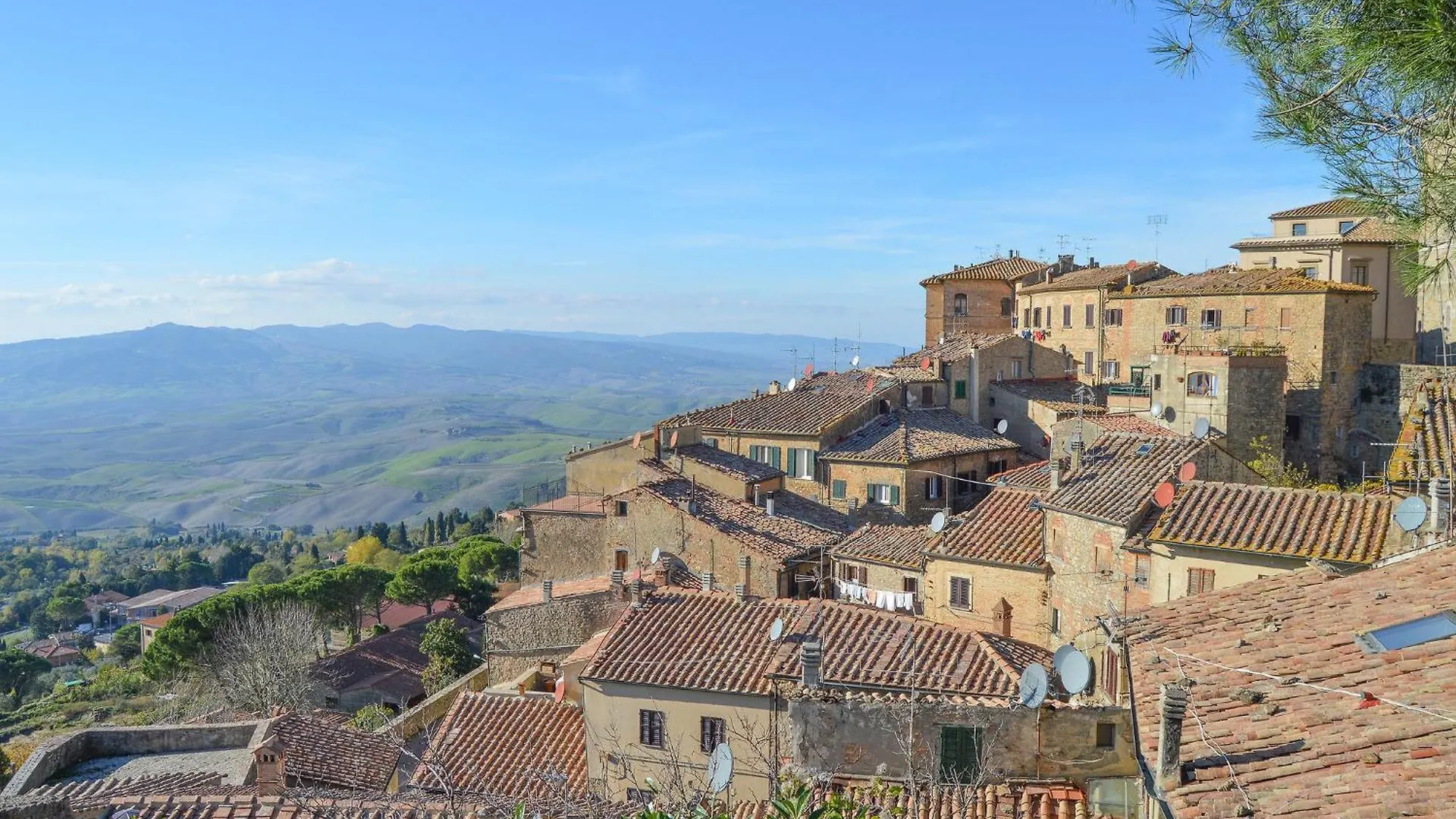 Gorgeous Apartment In Volterra With Kitchen